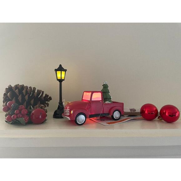 Target Bullseye Playground Truck & Lamp Post Lights Up 2023 - Picture 4 of 4